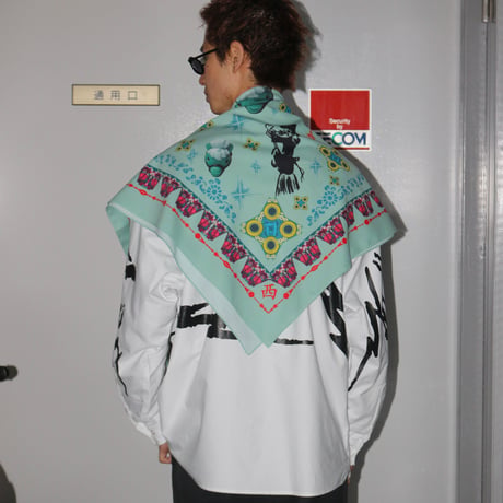 Sauras Being | PECIALIZED BIG SCARF (MULTI)