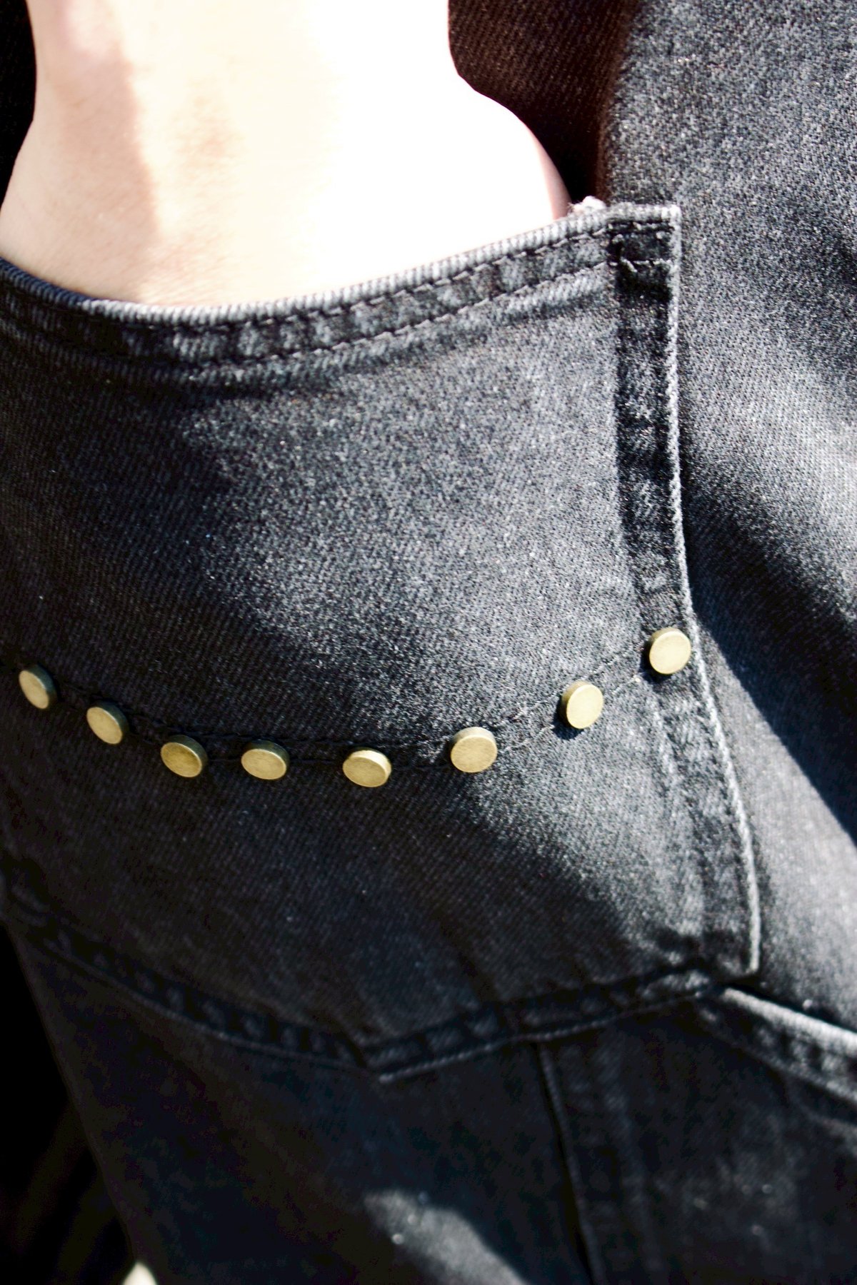◆送料関税込◆【Butter Goods】Rivet Denim ジーンズ パンツ Rivet Denim Jeans, Raw Indigo – Butter Goods USA