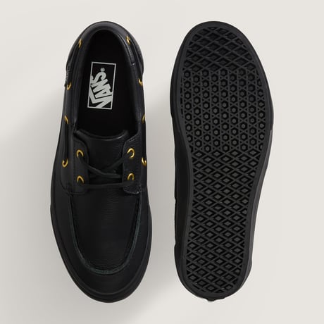 VANS | 2-EYELET DECK SHOES (BLACK)