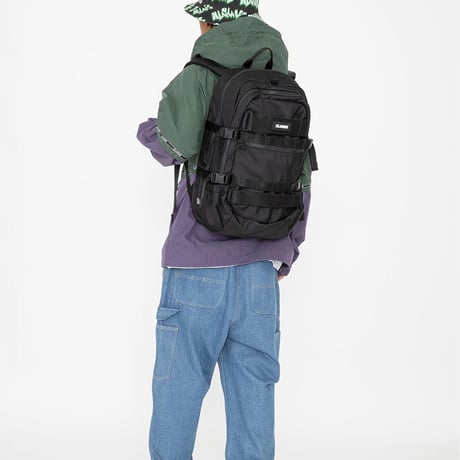 XLARGE | XLARGE×NEW ERA SKATEBOARD URBAN PACK(BLACK)
