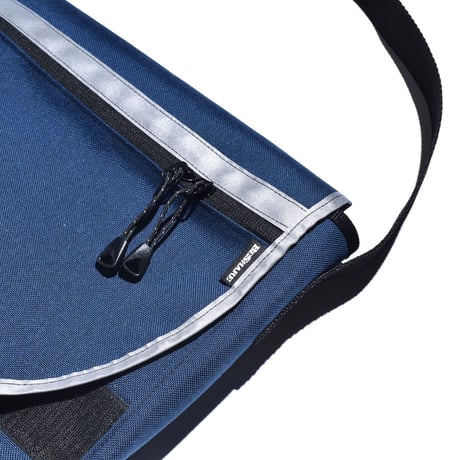 BE-SHARE | Limited THE BE-SHARE "Glowing Bag"(NAVY)