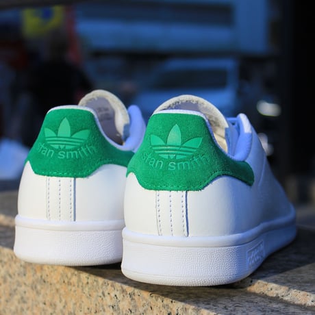adidas skateboarding / STAN SMITH ADV (フットウェアホワイト/フットウェアホワイト/グリーン)