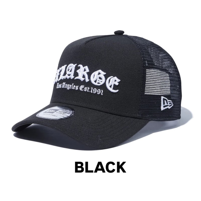 XLARGE | XLARGE×NEW ERA OLD ENGLISH LOGO MESH S