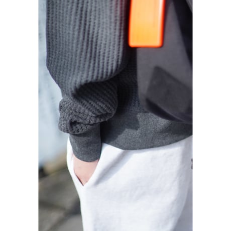 BE-SHARE | Store Logo L/S Thermal Tee (CHARCOAL)