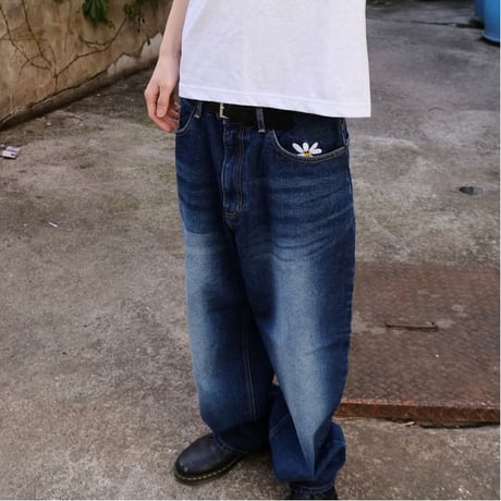 LABROS / Smart Daisy Cat Brush Baggy Jeans (Indigo)