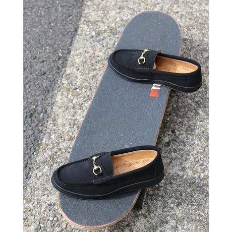 MANEBU|“BITCH” SUEDE (BLACK)