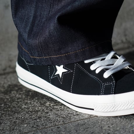CONVERSE / ONE STAR SUEDE (BLACK)