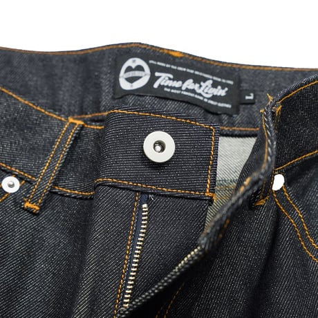 Time For Livin‘ / Baggy Denim Shorts (Indigo)