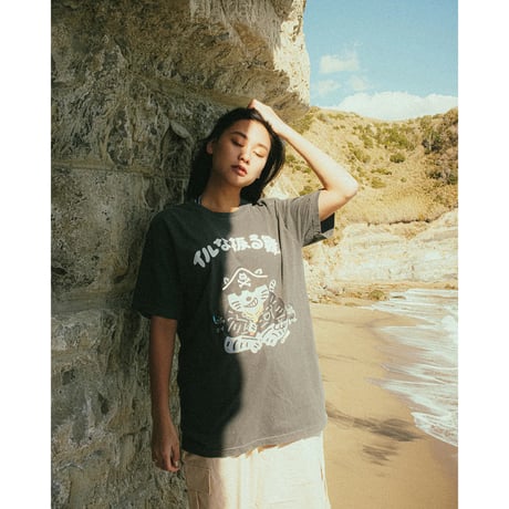 FLATLUX|Charr Morita x FLATLUX Nyanpiece Tee(white)