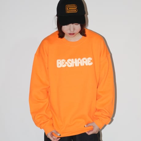 BE-SHARE|For a city boy CREW SWEAT(ORANGE)