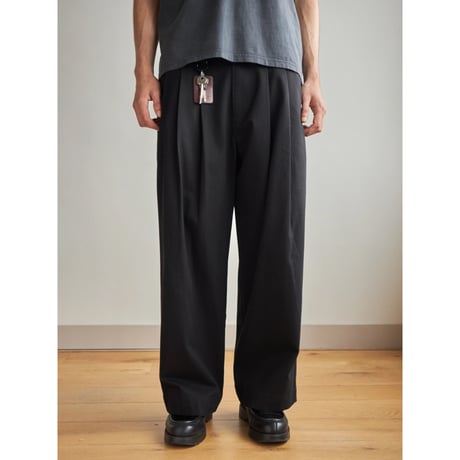 Screen Test / Triple Pleat Trouser (Black)
