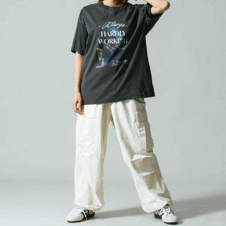 XLARGE | HARDLY WORKING S/S TEE(BLACK)