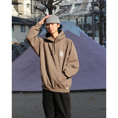 BE-SHARE | Emblem Raglan Hoodie (NATURAL)