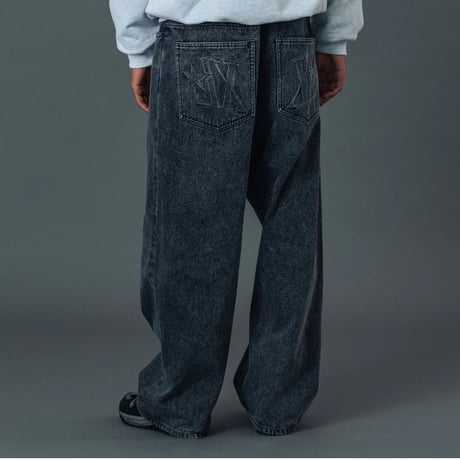 XLARGE | EMBOSSED DENIM PANTS(BLACK)
