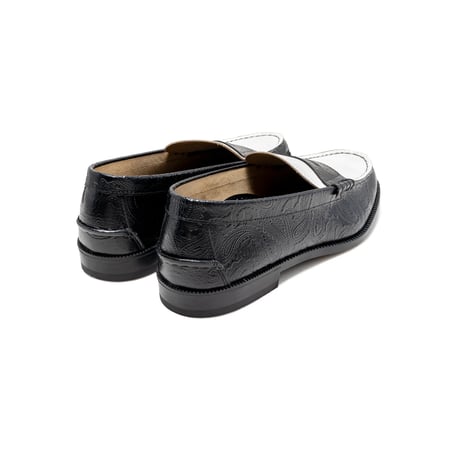 The Kenford Fineshoes | EMBOSSED LOAFERS (BLACK WHITE PAISLEY / man)