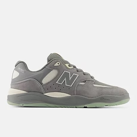 NEW BALANCE NUMERIC | UN101PS