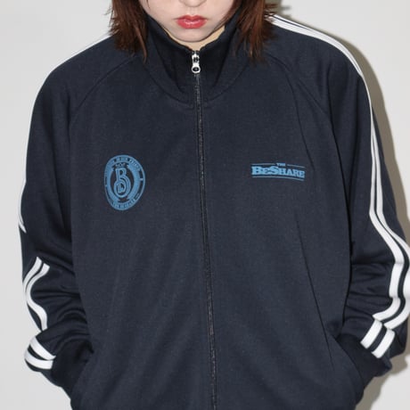 BE-SHARE |Team Emblem TRACK JACKET (NAVY/WHITE)