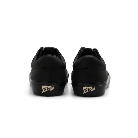 Last Resort AB / VM004 Milic Leather (Worn Black/Black)