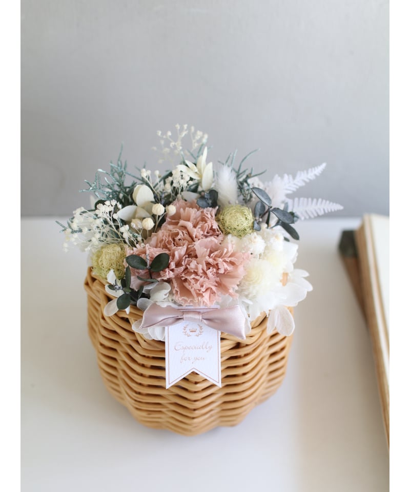 フラワーバスケットアレンジ | 草花のある暮らし atelier Kanon