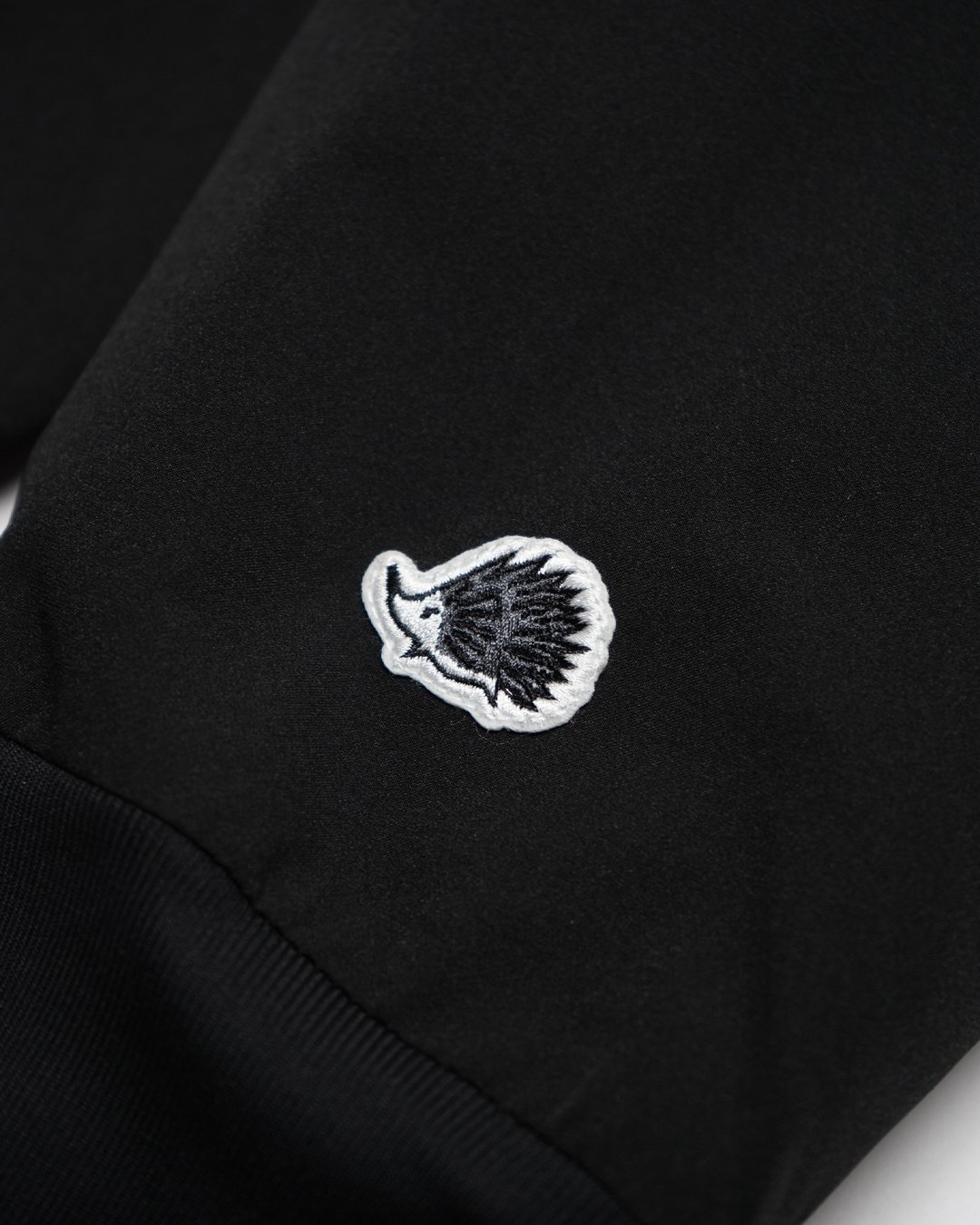 CLUBHAUS C9 1/4Zip Swingtop - Black | CLUBHAUS