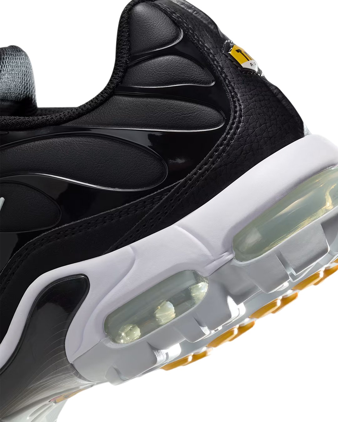 Nike Air Max Plus G - Black/Gold/Salsa Red/Whit