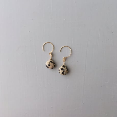 Dalmatian jasper 14kgf earrings