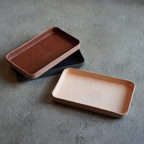 レザートレイ　HERITAGE LEATHER x TA