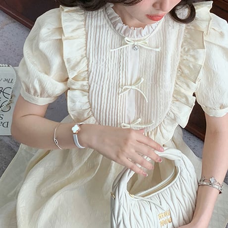 Dolly frill ribbon puff sleeve dress（No.050443）【cream】