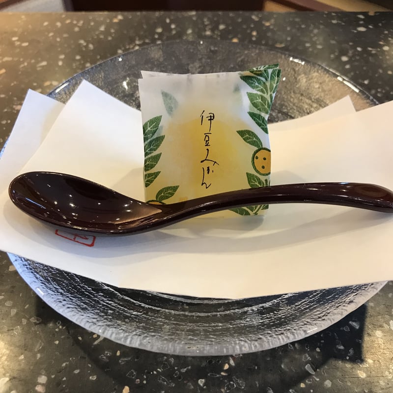 みかん 伊豆みかん（8個入り） | 伊豆のご当地商品をご紹介！「いずみー