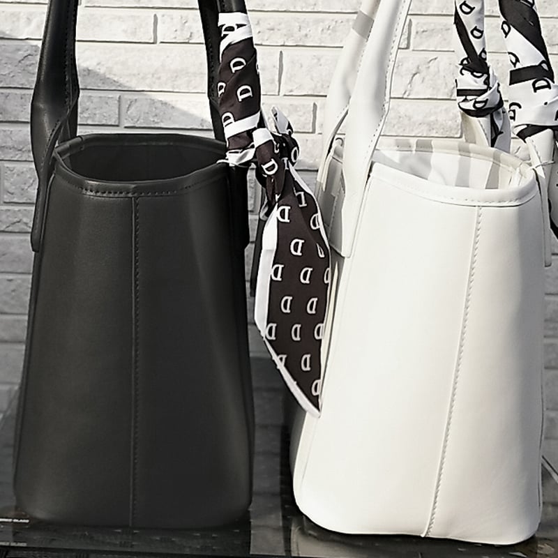 レザートートバッグ【Medium】DIVINE.fo | DIVINE オンライン レザートートバッグ【Medium】DIVINE.fo | DIVINE オンライン