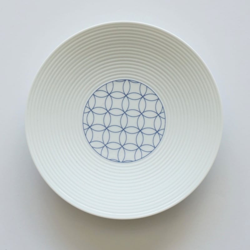 和モダン 15㎝皿 七宝 青 | 波佐見焼の窯元 永峰窯 公式オンライン