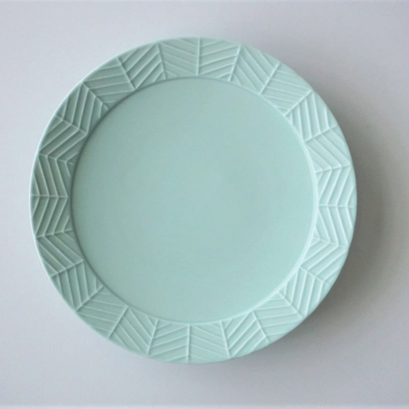 YABANE 20㎝リムプレート ミントブルー | 波佐見焼の窯元 永峰窯 公式