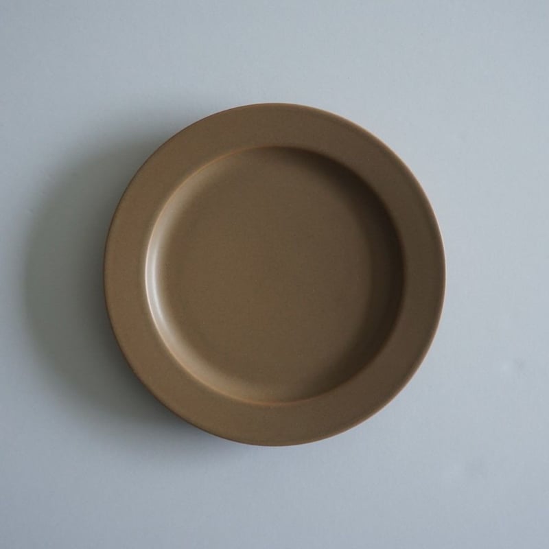 15㎝リム皿 モカブラウン | 波佐見焼の窯元 永峰窯 公式オンライン