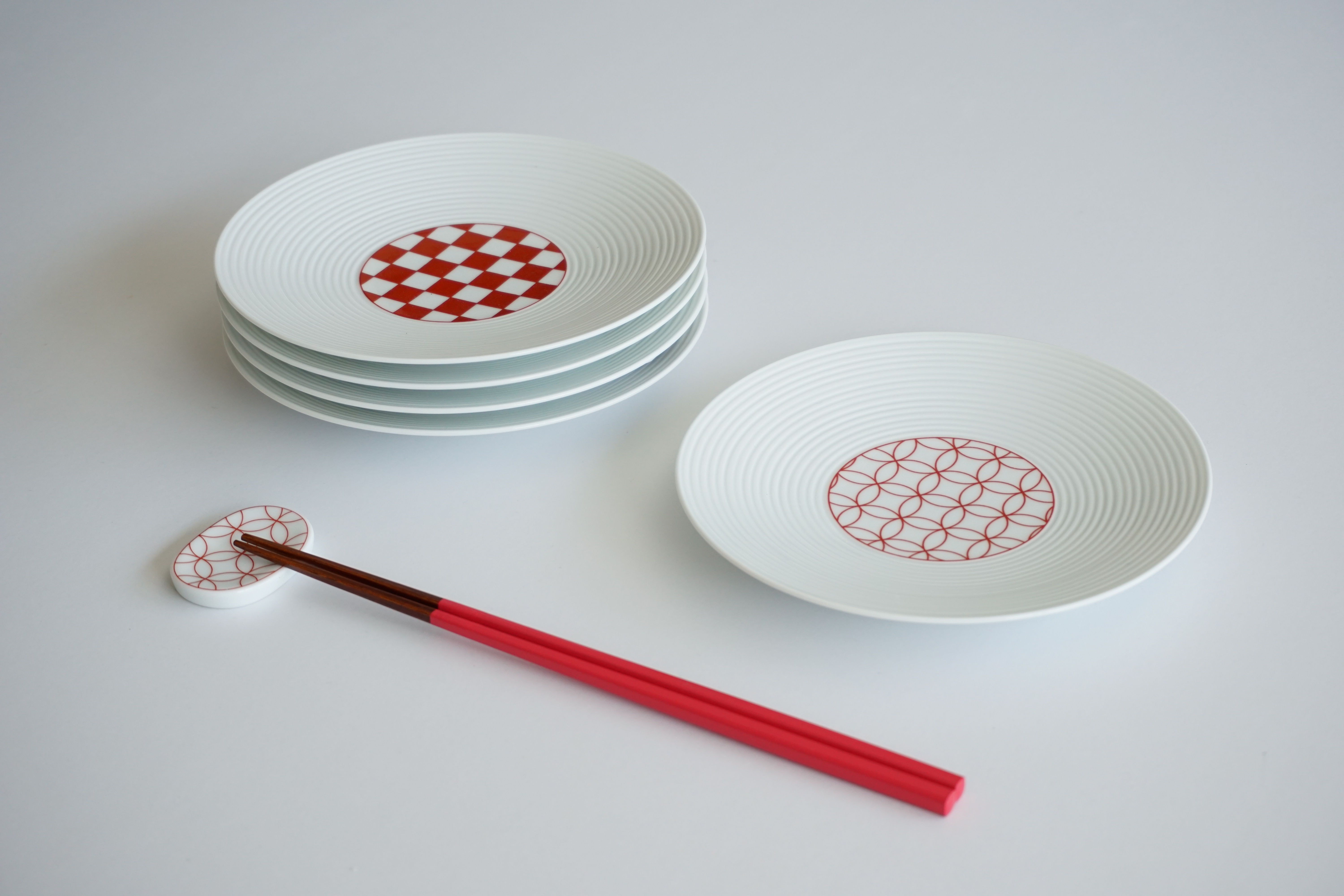 七宝焼　和柄 飾り皿 2枚セット 牡丹 と紅白梅 original