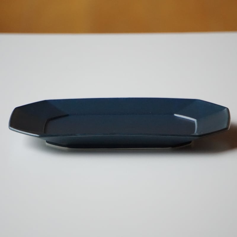 角プレートⅯ ネイビー | 波佐見焼の窯元 永峰窯 公式オンラインストア