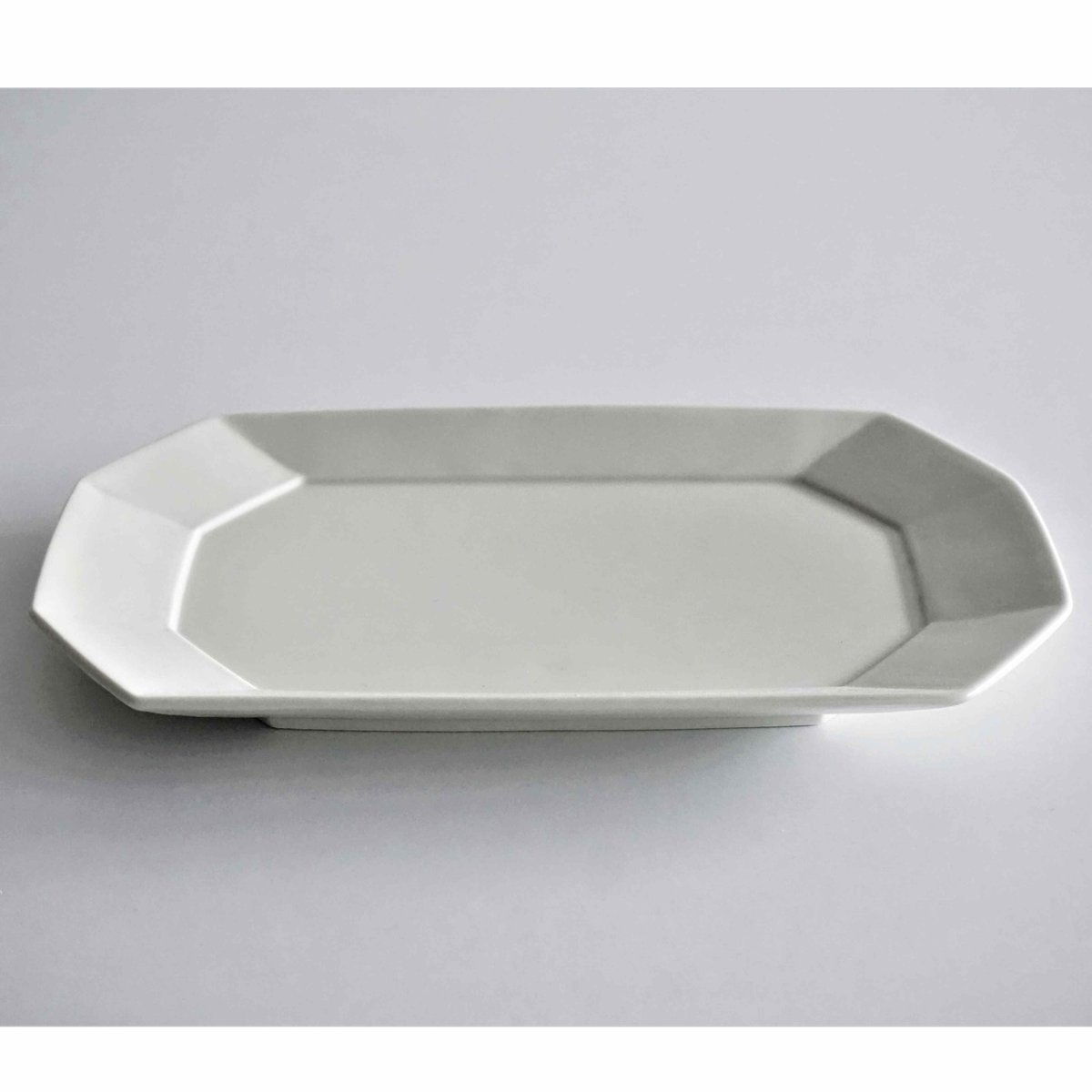 角プレート L ホワイト | 波佐見焼の窯元 永峰窯 公式オンライン