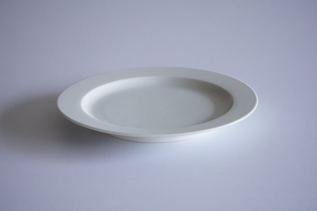 【中古】白い波型皿19-324 fit=scale-down,w=1200