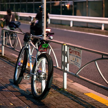 BLUE LUG×OKI KENICHI / UNE Reflector