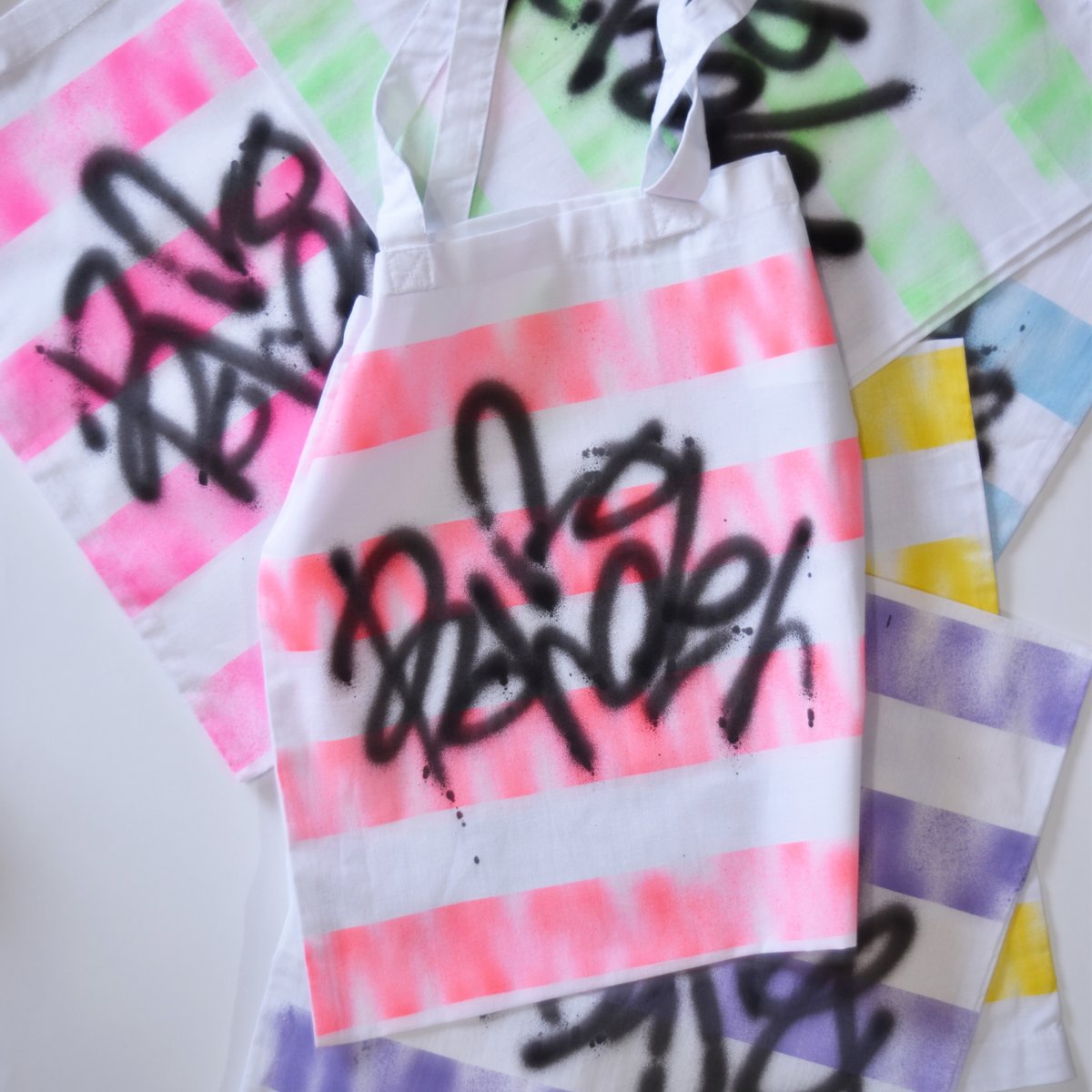 Zika / Tote Bag / NO BORDER(※必読！注意書き) | OKIOSK