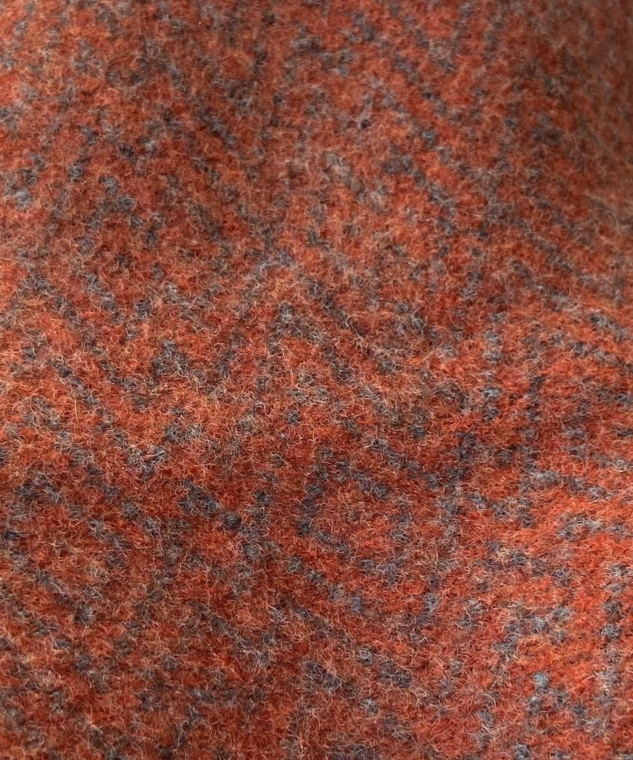 6779044f7570b142272a5d54