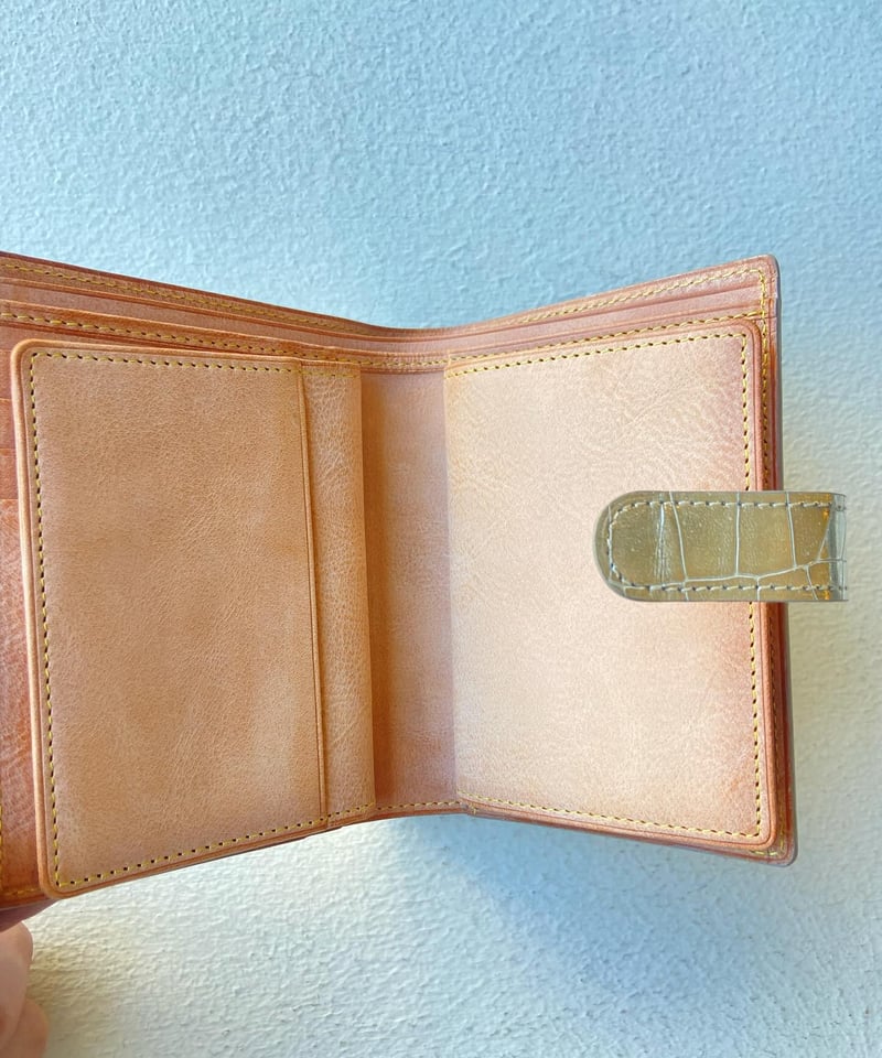 金運爆上がり！アイソラ 財布 isola クロコ 二つ折財布 unisex>isola（アイソラ）クロコ型押し2つ折り財布(11505