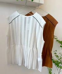 Liyoca(リヨカ) コットンシフォン・配色ピコレース×タック ペプラムブラウス  ●送料無料●