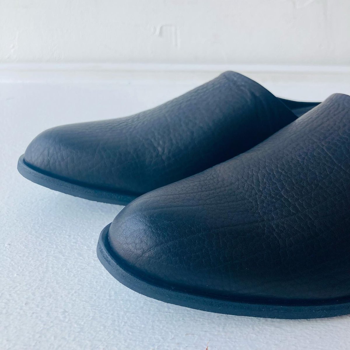 SALE】<women>evam eva (エヴァム エヴァ )レザースリッポン
