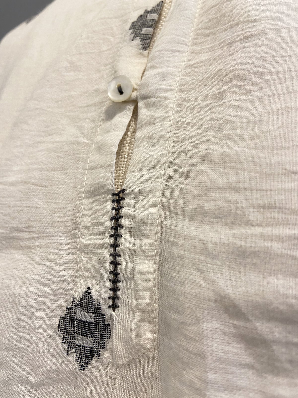 bunai KHADI コットン　伝統織　ブラウス　L ネイビー　カシュクール b8a348c65cf9a724fa67070d79d92d