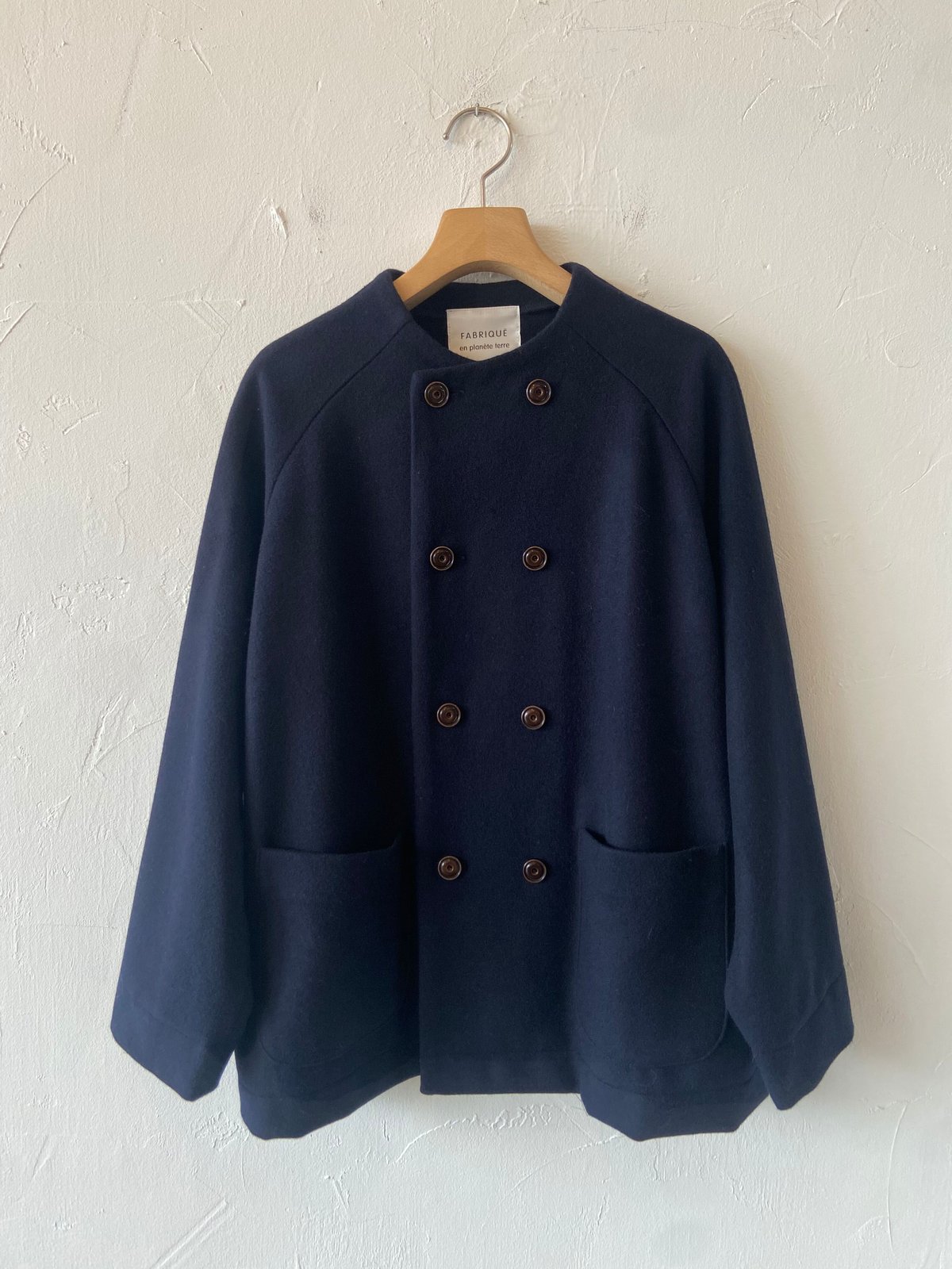 【新品】FABRIQUE en planete terreノーカラーコート FABRIQUE en Planete terre（ファブリケアンプラネテール） セール【30