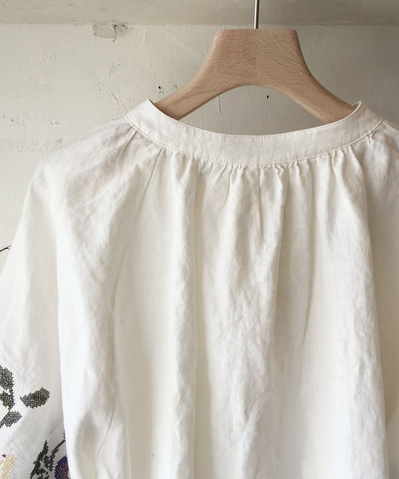 women>Porter des boutons(ポルテデブトン)リネン刺繍ギャザー