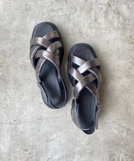 【SALE】<women> BARI SHOES(バリ シューズ)  メタリックレザー トラックソールサンダル / ガンメタ ●送料無料●