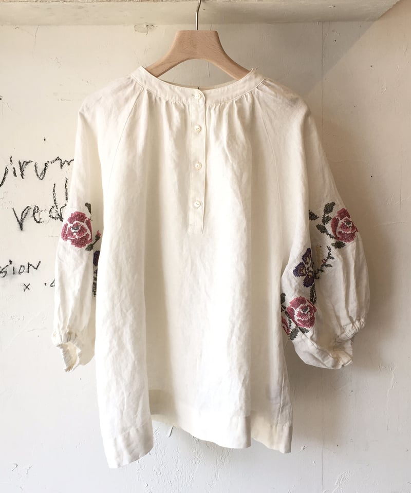 women>Porter des boutons(ポルテデブトン)リネン刺繍ギャザー