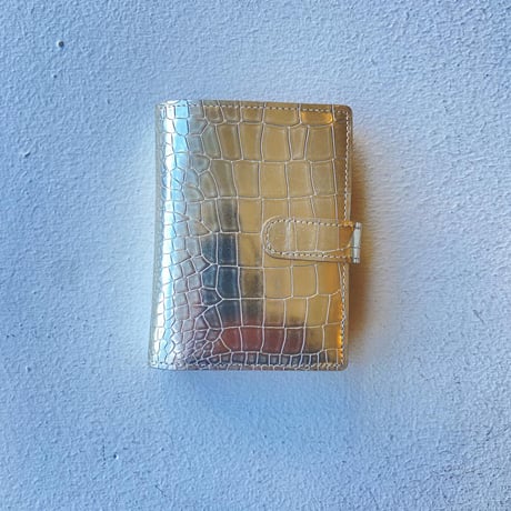 金運爆上がり！アイソラ 財布 isola クロコ 二つ折財布 アイソラ 財布 isola - メルカリ