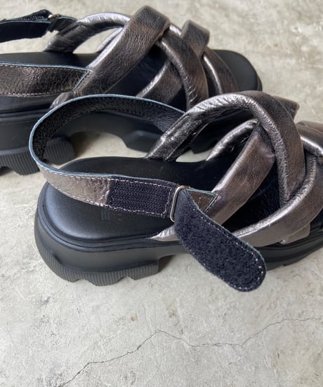 【SALE】<women> BARI SHOES(バリ シューズ)  メタリックレザー トラックソールサンダル / ガンメタ ●送料無料●